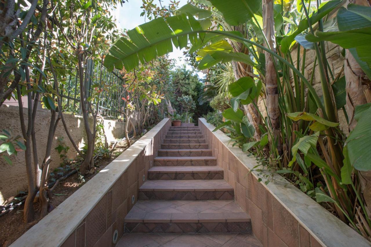 Exceptional Villa In Voula Near The Sea Αθήνα Εξωτερικό φωτογραφία