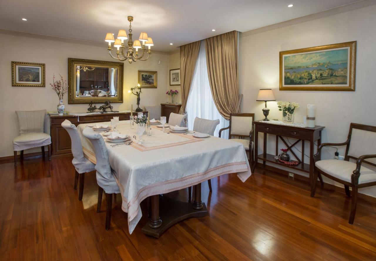 Exceptional Villa In Voula Near The Sea Αθήνα Εξωτερικό φωτογραφία