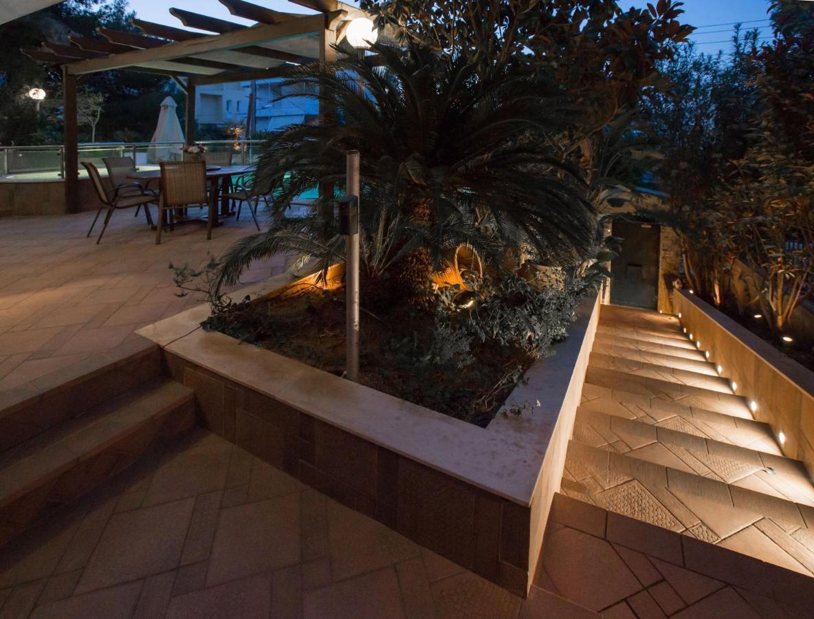 Exceptional Villa In Voula Near The Sea Αθήνα Εξωτερικό φωτογραφία