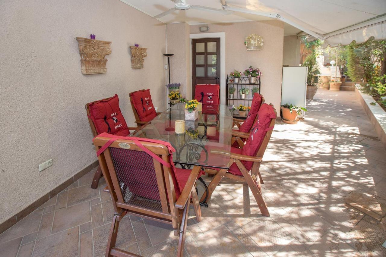 Exceptional Villa In Voula Near The Sea Αθήνα Εξωτερικό φωτογραφία